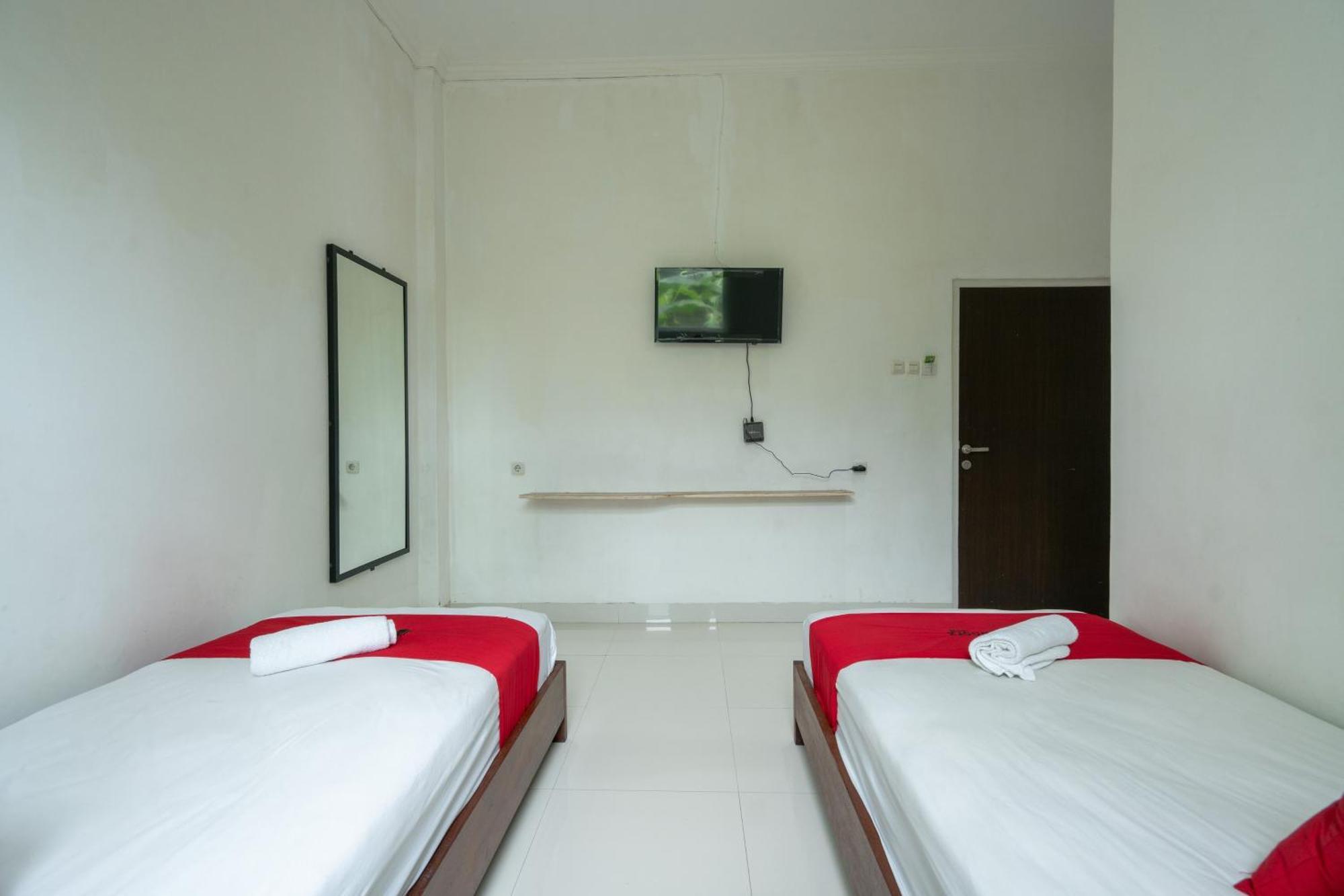 Reddoorz Near Ubud Village Sukawati Extérieur photo